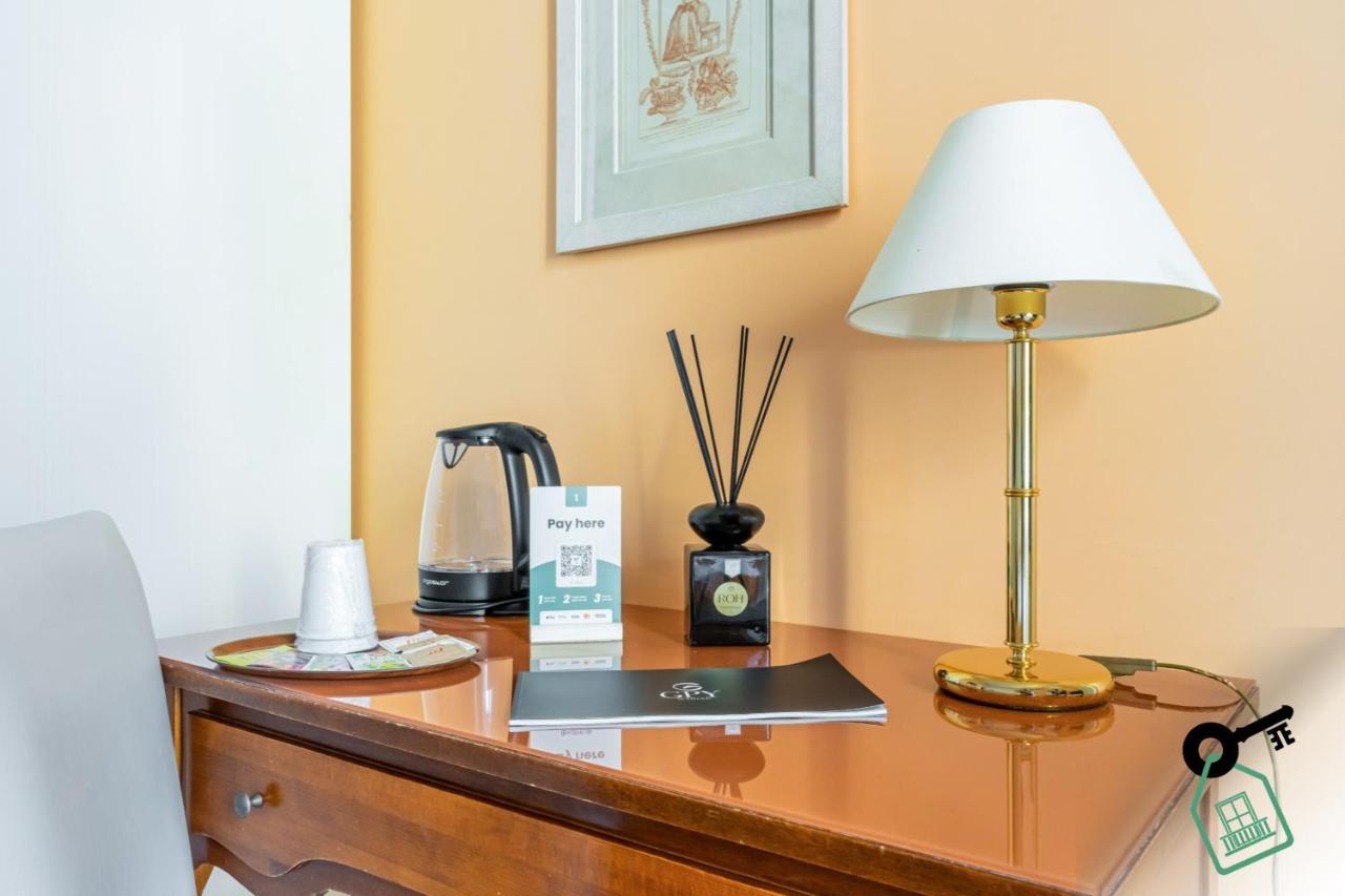 Hotel Rooms Lago Maggiore Verbania Exterior foto