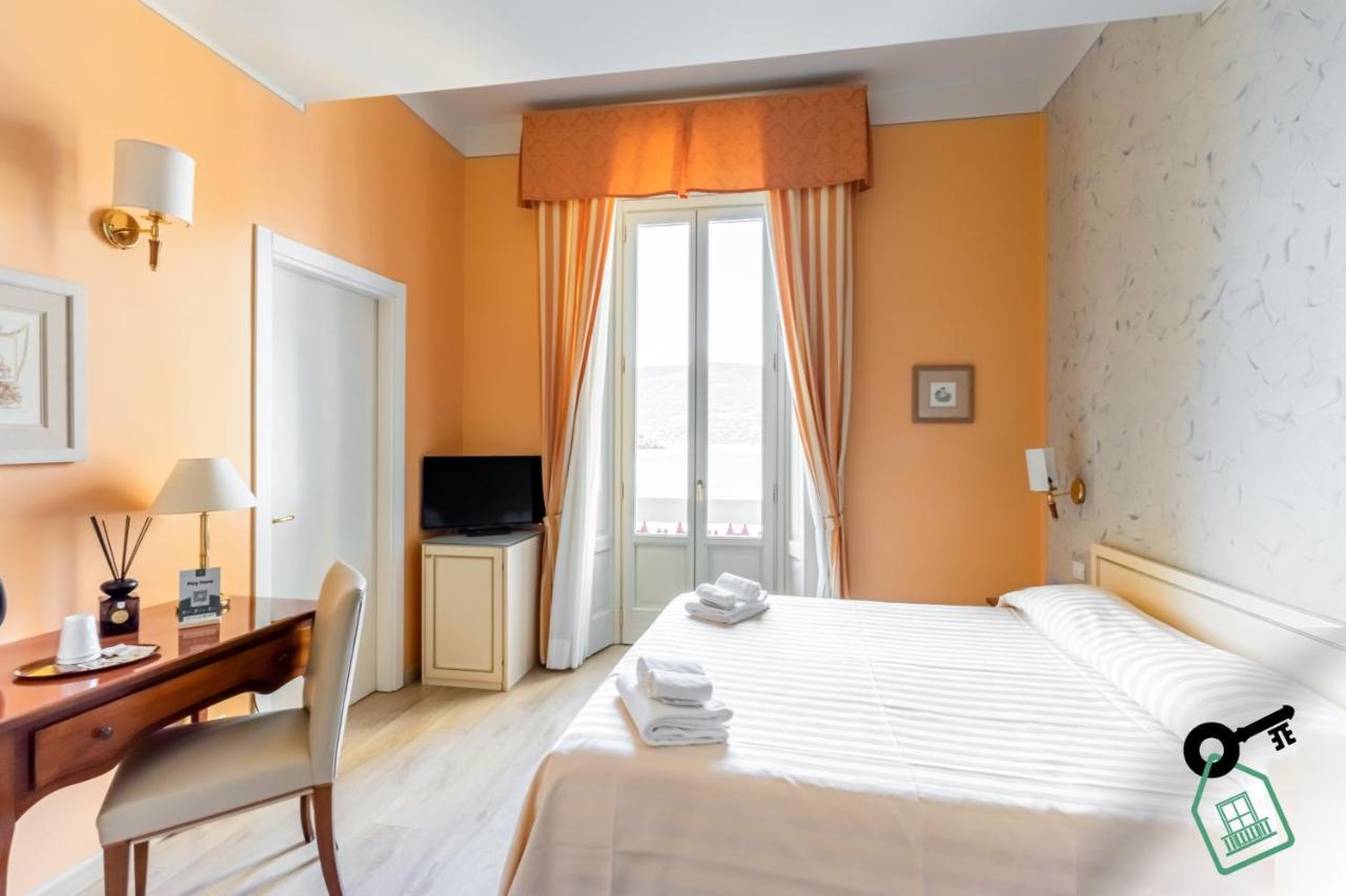 Hotel Rooms Lago Maggiore Verbania Exterior foto