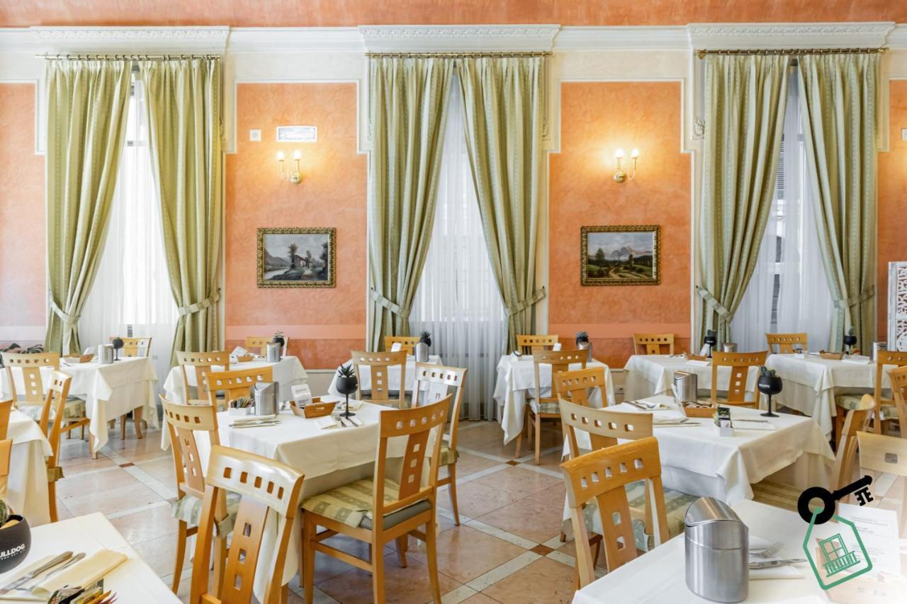 Hotel Rooms Lago Maggiore Verbania Exterior foto