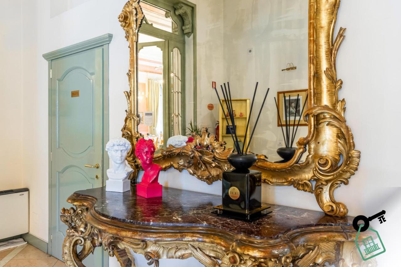 Hotel Rooms Lago Maggiore Verbania Exterior foto