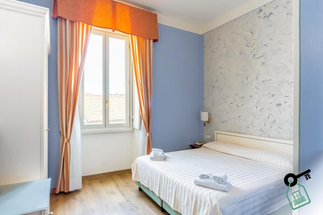 Hotel Rooms Lago Maggiore Verbania Exterior foto